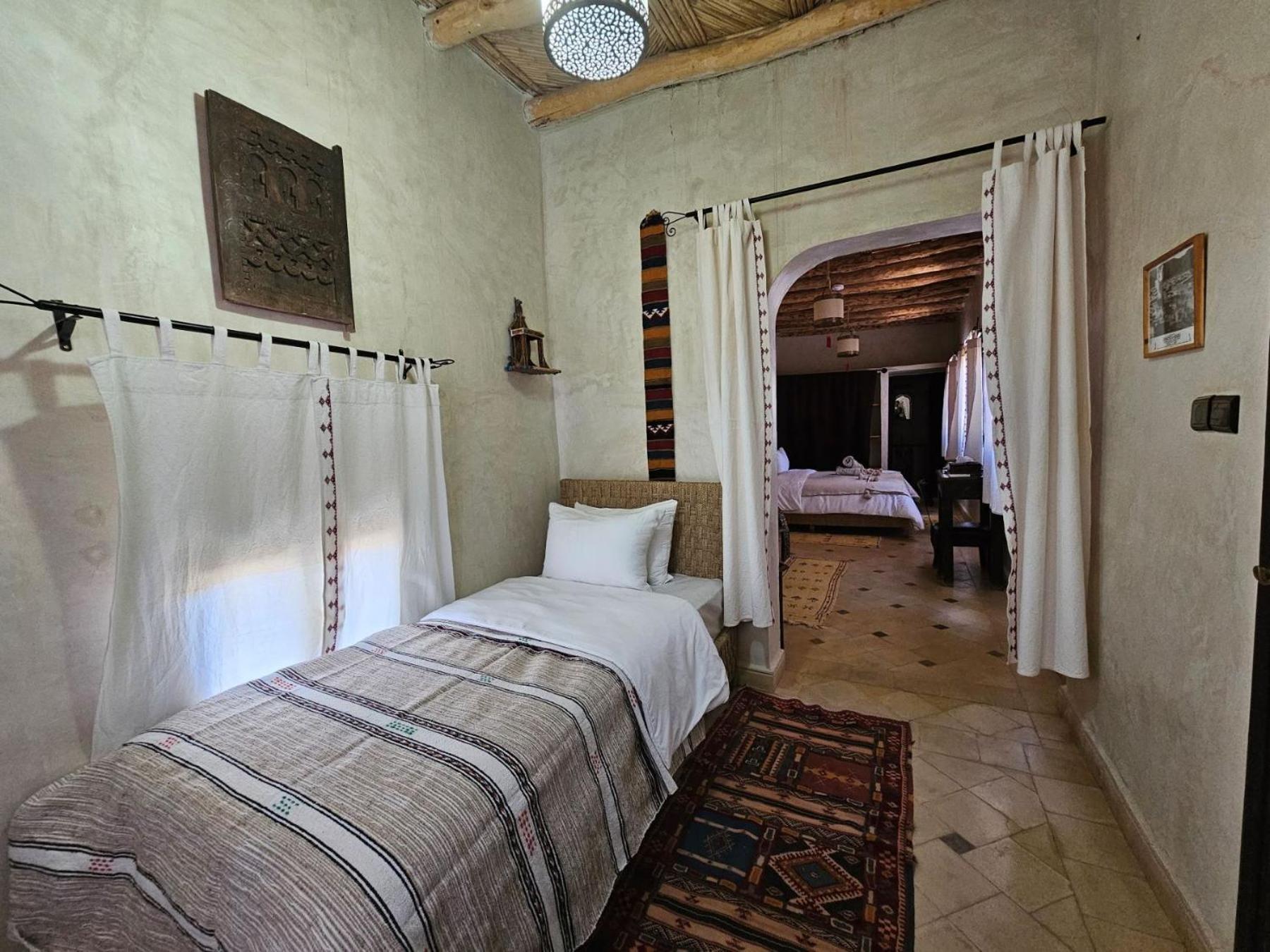 Kasbah La Cigogne Bed & Breakfast Аит Бен Хаду Екстериор снимка