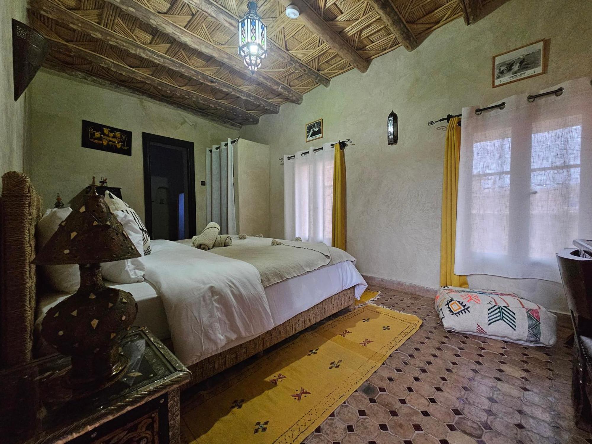 Kasbah La Cigogne Bed & Breakfast Аит Бен Хаду Екстериор снимка